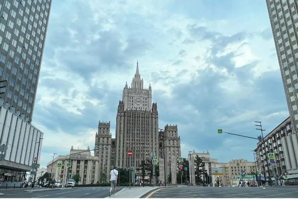 МИД обсудил с Ираном урегулирование в Сирии, а также Ирак и Йемен