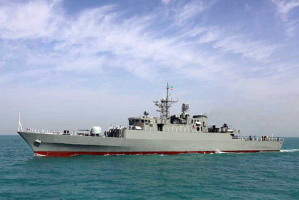 جزئیات توقیف دو شناور تجسسی آمریکا توسط نیروی دریایی ارتش+ فیلم