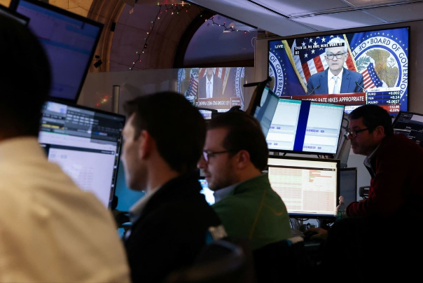 سود اوراق خزانه‌داری آمریکا کاهش یافت