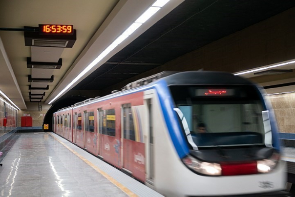 خبر انتشار دود مسمومیت‌زا در مترو کذب است