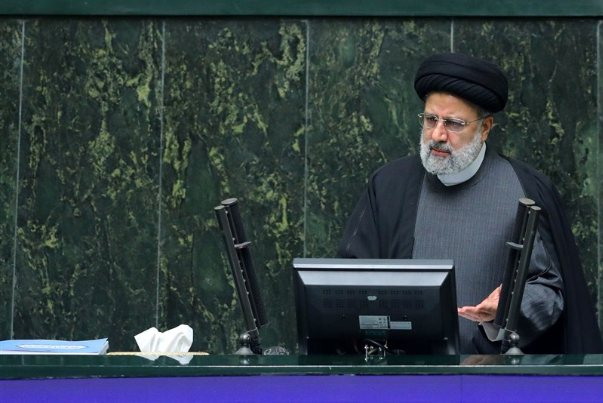 رئیسی: محورهای دولت در بودجه 1402 مسکن، تغذیه، خودرو و سلامت است