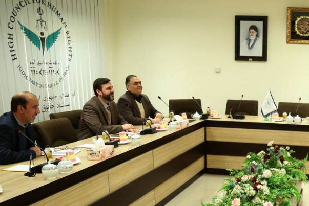 Инструментальное использование прав человека жителями Запада в качестве инструмента давления