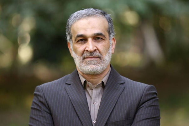 اعطای جایزه ویژه «جهاد تبیین» در اختتامیه پانزدهمین جشنواره هنر‌های تجسمی فجر