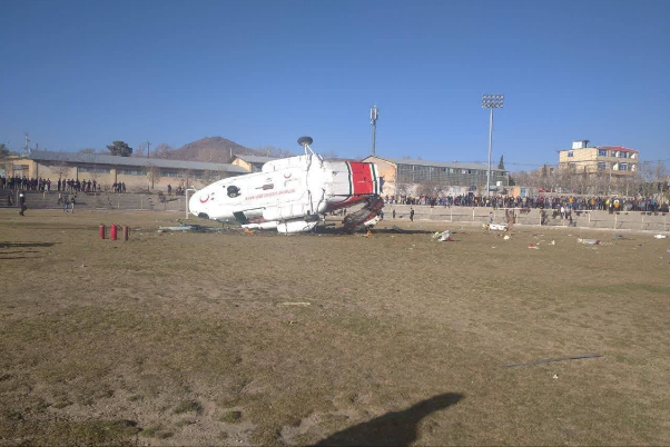 بالگرد حامل وزیر ورزش سقوط کرد+ فیلم