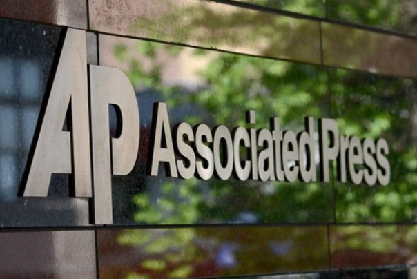 بهره برداری اپستین از افسون جایزه صلح نوبل