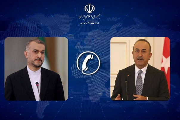 Глава МИД Ирана провел телефонный разговор со своим турецким коллегой