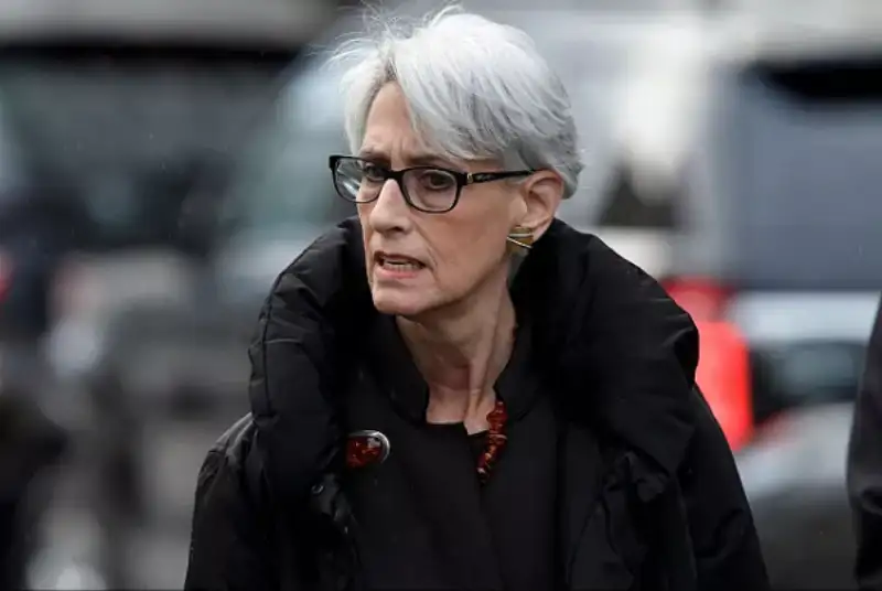 آمریکا، وندی شرمن را بازنشست کرد