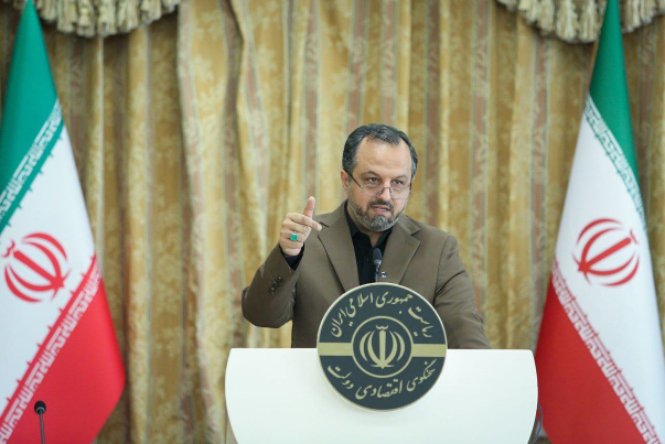 خاندوزی: سیمان و فولاد از بورس کالا خارج نمی‌شوند