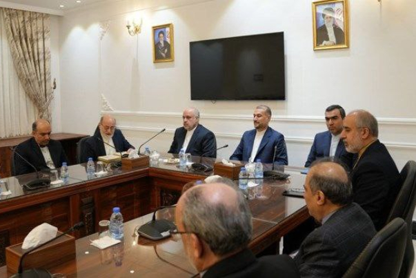 Акцент Амира Абдуллахяна на развитии экономических и торговых отношений с Ливаном