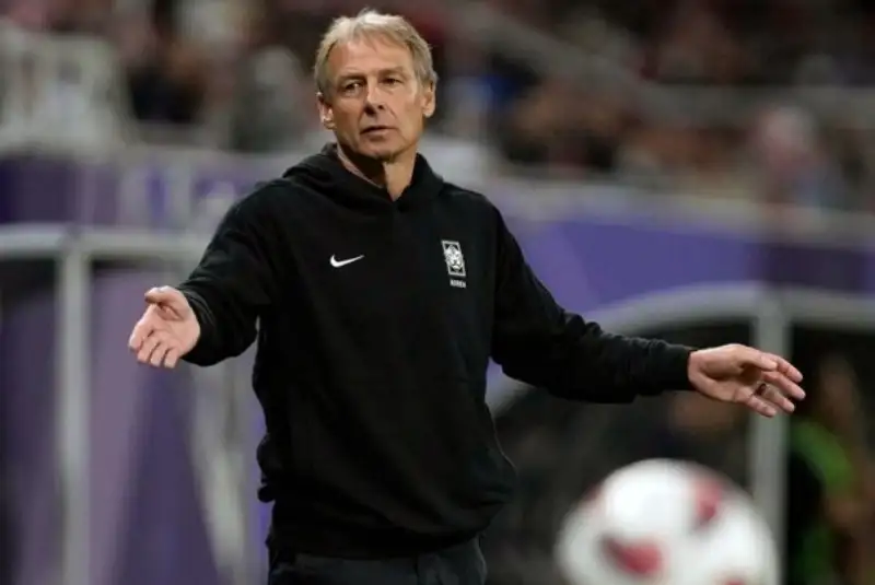 کلینزمن از کره‌جنوبی اخراج شد