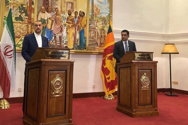 Iran FM at joint press with Sri Lanka counterpart: