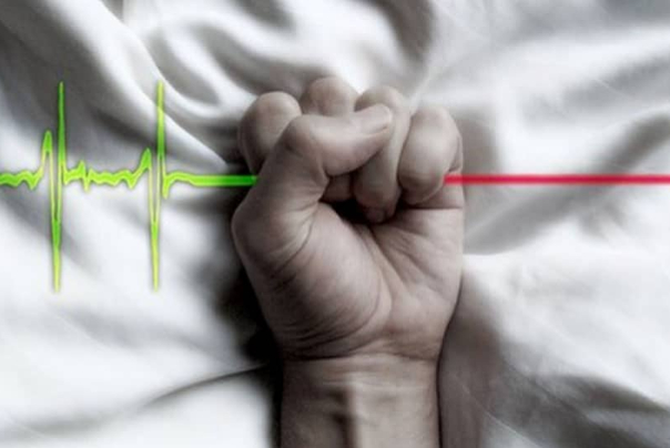 خودکشی مرد جوان از ساختمان اطلس مال / دستش از بدنش جدا شد