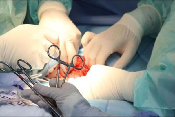 تومور 3/5 کیلویی در کلیه بیمار 51 ساله خارج شد
