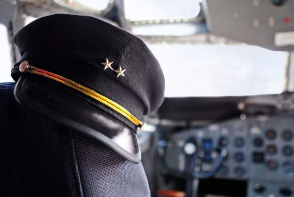 هر دو خلبان هواپیمای مسافری در وسط پرواز بخواب رفتند