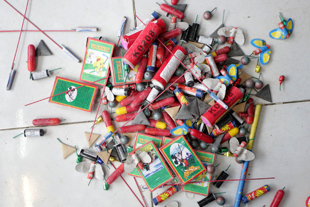 پلیس با فروشندگان موادمحترقه در فضای مجازی برخورد می‌کند