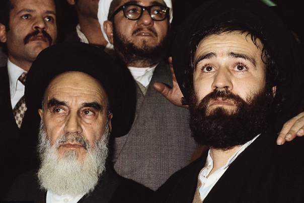 قسمت دوم؛ شورشیِ کوچک؛ نامرئیِ بزرگ