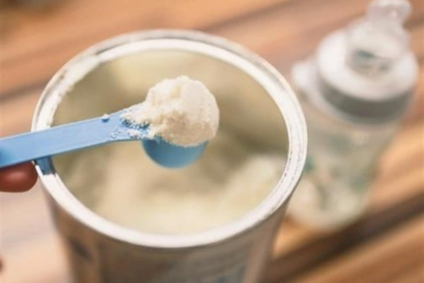 سازمان غذا و دارو؛ توزیع شیرخشک در تعطیلات نوروزی متوقف نخواهد شد