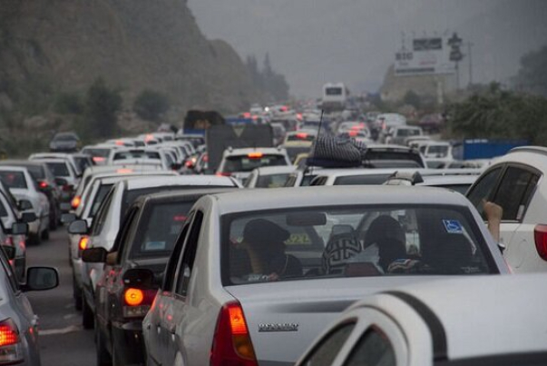 ترافیک سنگین در آزادراه تهران - شمال