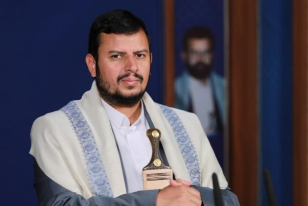 الحوثى: امریکا و انگلیس ٤٠٧ بار به یمن حمله کردند