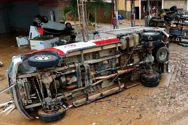 سیل و رانش زمین در برزیل 25 کشته برجا گذاشت