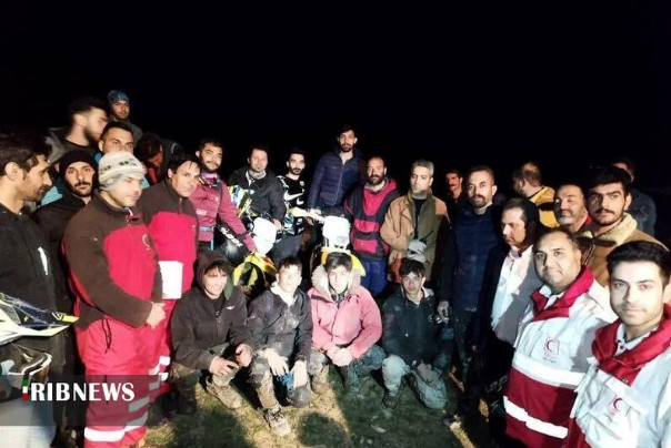 نجات موتورسواران گرفتار در باتلاق ارتفاعات مرند