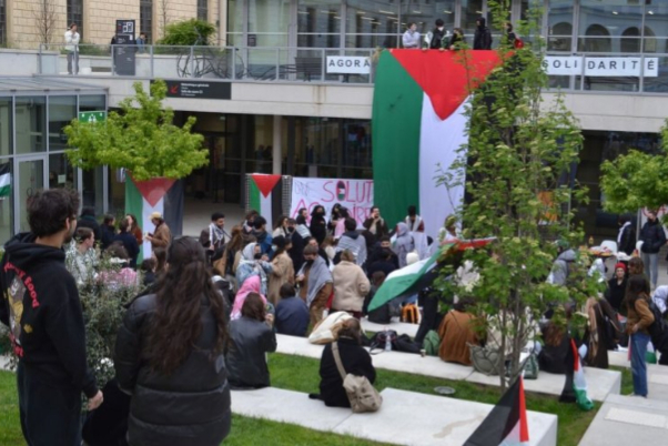 Железный кулак Германии против небольшого собрания