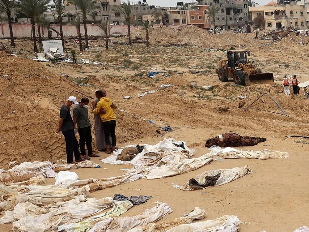 این پیکرهای مطهر با صدای بلند حرف می‌زنند!