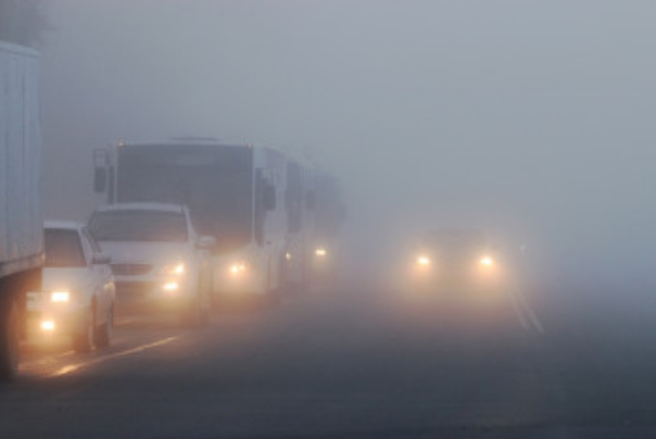 محورهای کندوان و سوادکوه مه آلود است