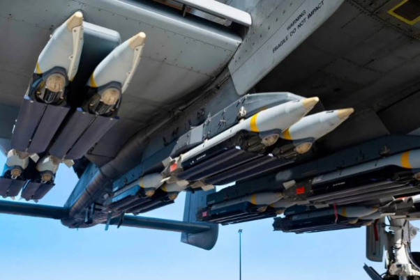 CNN сообщил: Израиль сжег беженцев в Рафахе американскими умными бомбами