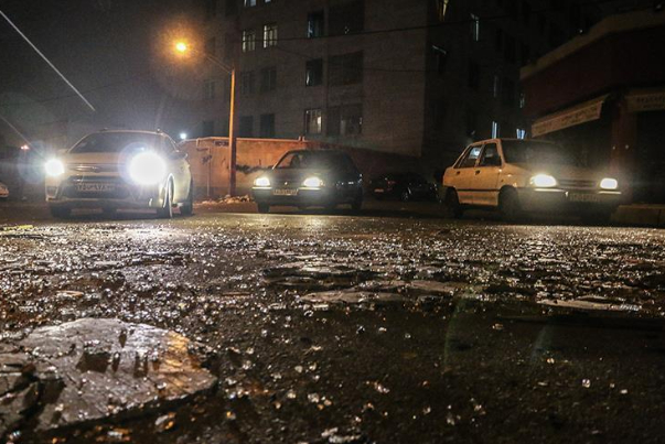 حمله اشرار به خودروی حامل صندوق‌های رای در راسک/ 2 مامور به شهادت رسیدند +فیلم