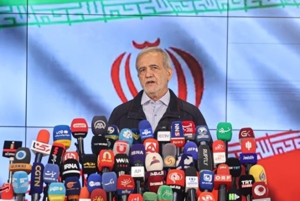 外媒：伊朗新一任总统承诺结束伊朗被孤立局面