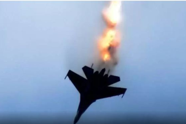 سقوط جت آموزشی نیروی هوایی لهستان+ فیلم