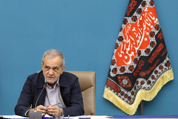 پزشکیان: دستگاه‌ها به تعهدات خود در خدمت‌رسانی به زائران اربعین عمل کنند