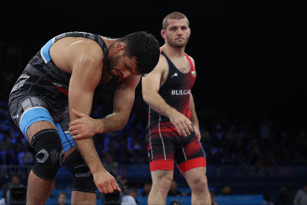 گزارش تصویری| کسب مدال نقره المپیک توسط حسن یزدانی در کشتی آزاد