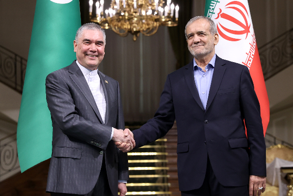 Президент: между Ираном и Туркменистаном были достигнуты стратегические соглашения