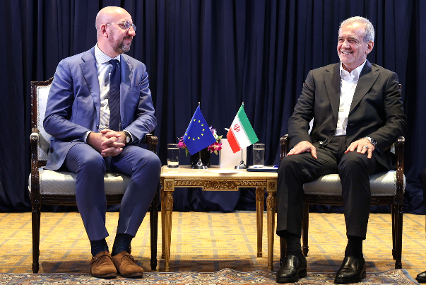 دکتر پزشکیان: گفتگو و تفاهم تنها راه رسیدن به نگاه و زبان مشترک است