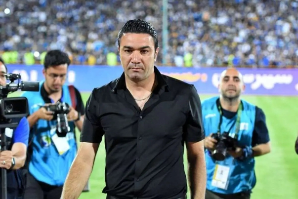 نکونام استعفا کرد