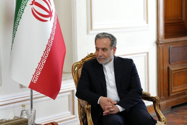 伊朗外长前往巴格达