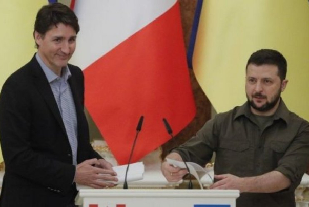 کانادا به اوکراین کمک نظامی می‌کند