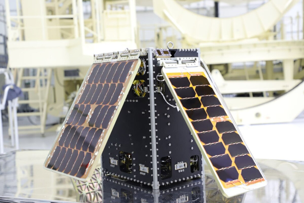 “Kosar”和“HodHod”卫星成功发射进入太空