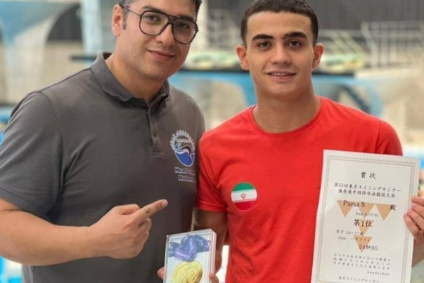 Золотая медаль иранского пловца на соревнованиях в Японии