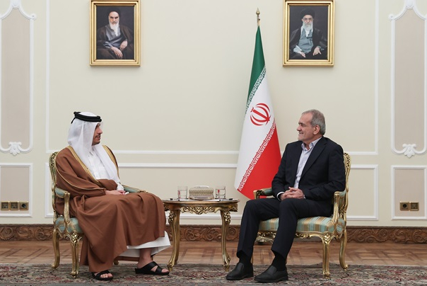 伊朗伊斯兰共和国将遵守其协议