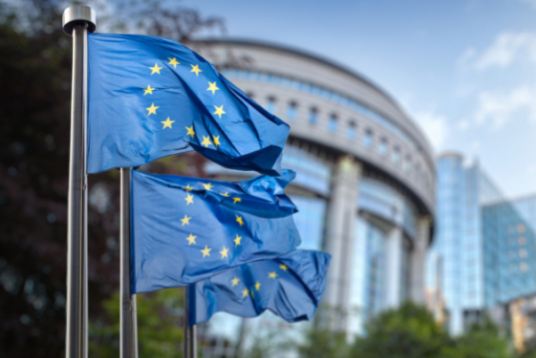 Почему Европа стремится возобновить переговоры с Ираном?