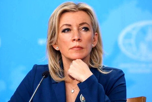 به جای اظهارنظر درباره ایران به دنبال نجات گرینلند باشید