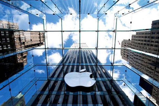 اپل به دنبال تغییر  در طراحی آیفون  تا سال 2027