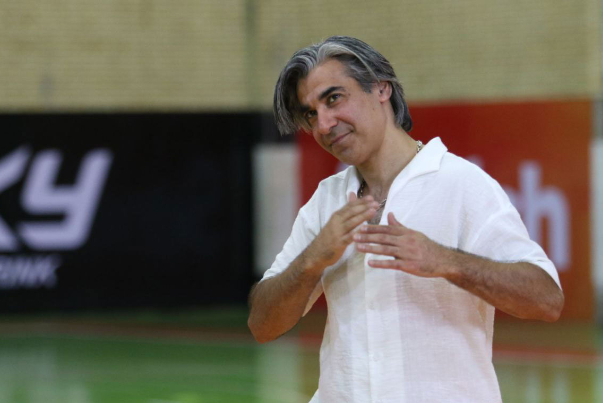 نامزدی وحید شمسایی به‌‌عنوان بهترین مربی سال جهان