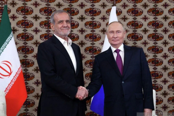 В январе; Визит Пезешкиана в Россию с целью подписания всеобъемлющего соглашения