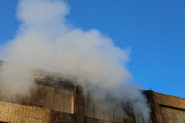 جزئیات آتش‌سوزی ساختمان اداری در خیابان کریم‌خان تهران