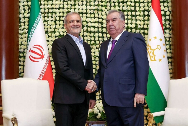 Укрепление сотрудничества между Ираном и Таджикистаном путем подписания 13 экономических меморандумов о взаимопонимании