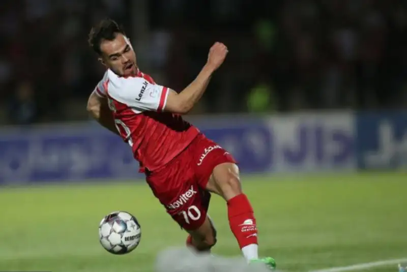 یک تیم ترکیه‌ای خواهان ارونوف است